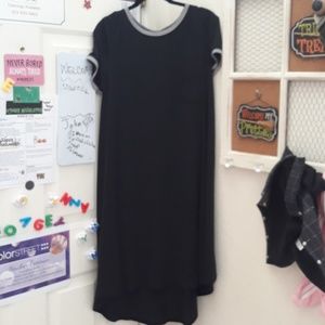 Lularoe Carly sz med, black nwt